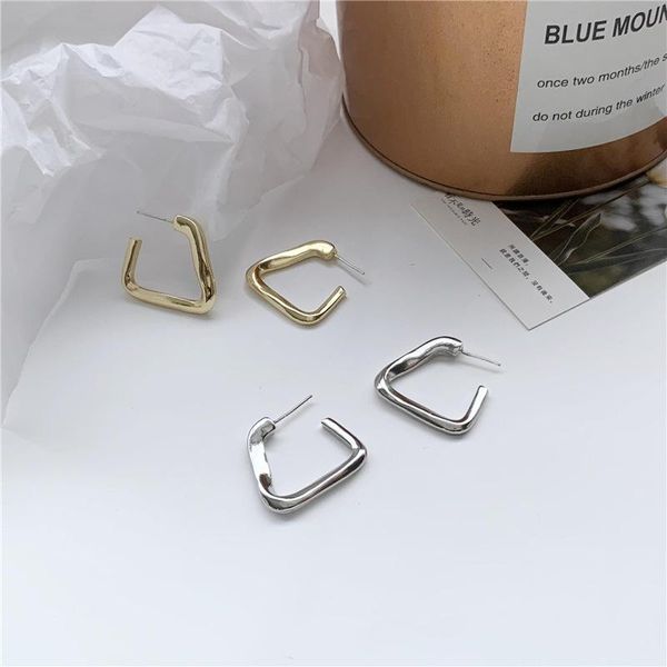 hoop & huggie s925 needle glossy geometric triangle earrings temperament simple personality fashion for women 2021, Golden;silver
hoop & huggie s925 needle glossy geometric triangle earrings temperament simple personality fashion for women 2021, Golden;silver