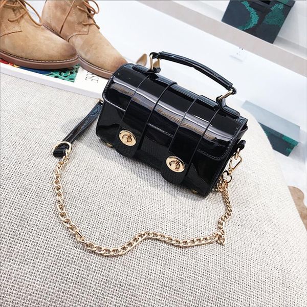 супер пожарной лакированной кожи сумка сумка 2020 новая корейская версия versatile chic chain boston одно плечо женщины моды
супер пожарной лакированной кожи сумка сумка 2020 новая корейская версия versatile chic chain boston одно плечо женщины моды