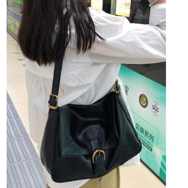 quality leather women's bag 2021 new spring new single shoulder crossbody large capacity zipper pocket d857
quality leather women's bag 2021 new spring new single shoulder crossbody large capacity zipper pocket d857