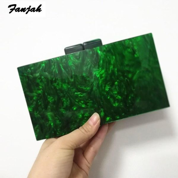 evening bags pearl green shoulder chain acrylic clasp mirror inside messenger flap female mini shell girl party box clutches1
evening bags pearl green shoulder chain acrylic clasp mirror inside messenger flap female mini shell girl party box clutches1
