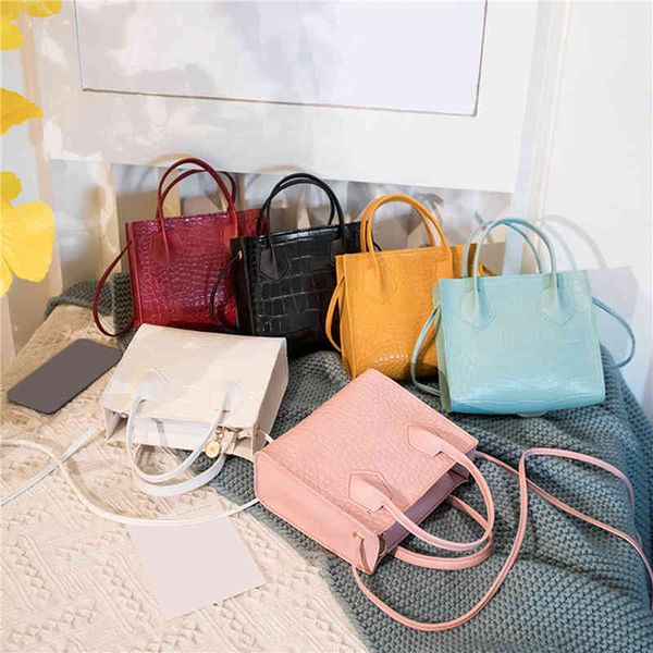 mini small square bag fashion new quality pu leather women's handbag crocodile pattern shoulder messenger bags
mini small square bag fashion new quality pu leather women's handbag crocodile pattern shoulder messenger bags