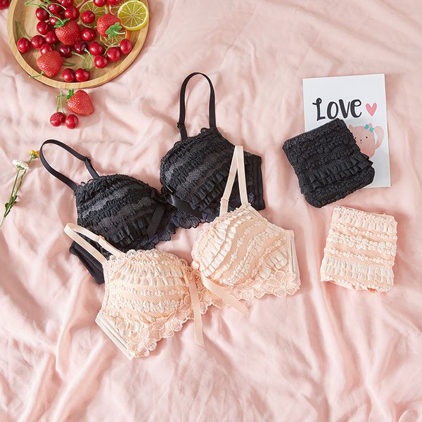 detachable shoulder strap no steel ring lace comfortable small chest gathered bra underwear suit, Red;black
detachable shoulder strap no steel ring lace comfortable small chest gathered bra underwear suit, Red;black