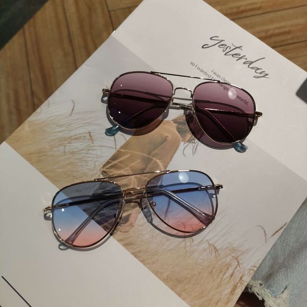 toad mirror baby girl anti purple line quadrilateral double beam sunglasses men's fashion, White;black
toad mirror baby girl anti purple line quadrilateral double beam sunglasses men's fashion, White;black