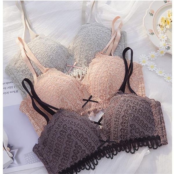 small chest push up adjustable breast holding wireless lace bra thin adam's call, Red;black
small chest push up adjustable breast holding wireless lace bra thin adam's call, Red;black