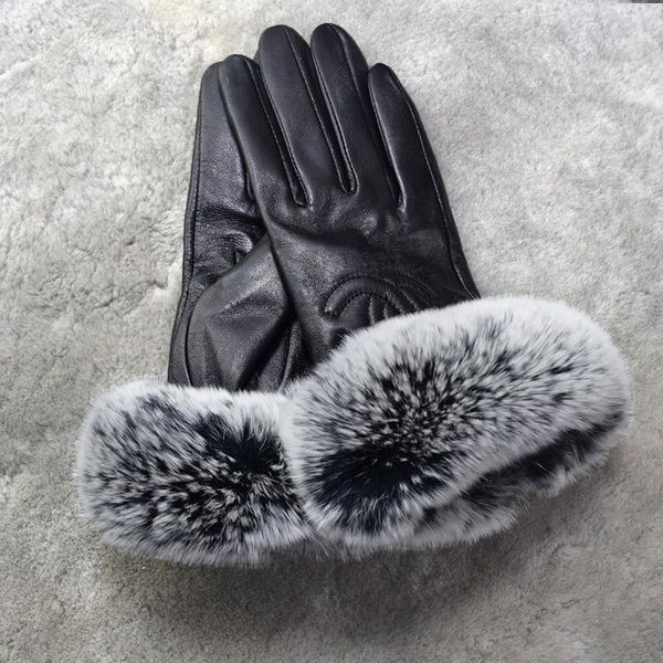 new winter fashion brand famous celebrities women genuine leather gloves real sheepskin full finged gloves female, Blue;gray
new winter fashion brand famous celebrities women genuine leather gloves real sheepskin full finged gloves female, Blue;gray