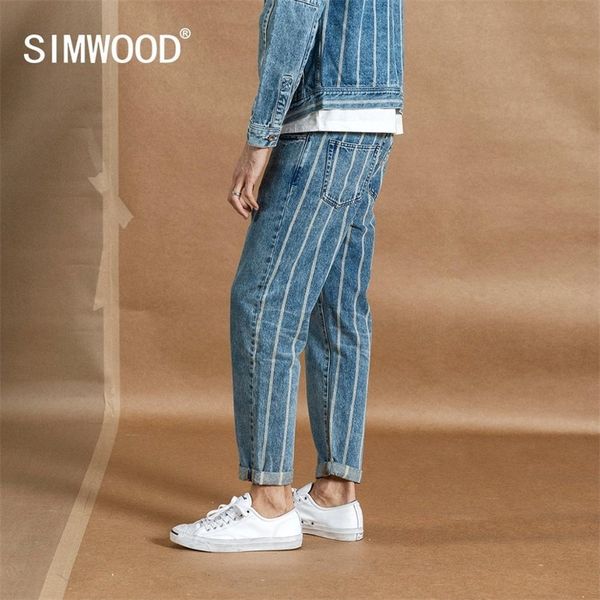 simwood spring new ankle-length jeans men fashion hip hop back striped fashion streetwear denim plus size trousers 190384 201111, Blue
simwood spring new ankle-length jeans men fashion hip hop back striped fashion streetwear denim plus size trousers 190384 201111, Blue