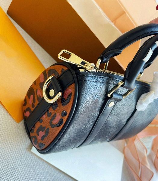 limited edition bag speedy nano scarecrow rare crossbody bags luxurys designers handbags womens fashion small tote pillow bag trend europe r
limited edition bag speedy nano scarecrow rare crossbody bags luxurys designers handbags womens fashion small tote pillow bag trend europe r