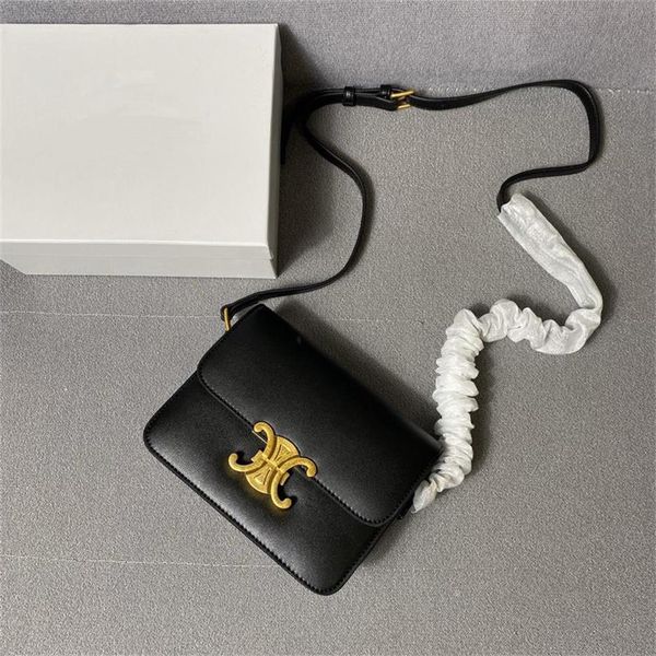 new style fashion ladies one-shoulder diagonal bag made of high-quality genuine leather novelty trend ladies bag simple style
new style fashion ladies one-shoulder diagonal bag made of high-quality genuine leather novelty trend ladies bag simple style