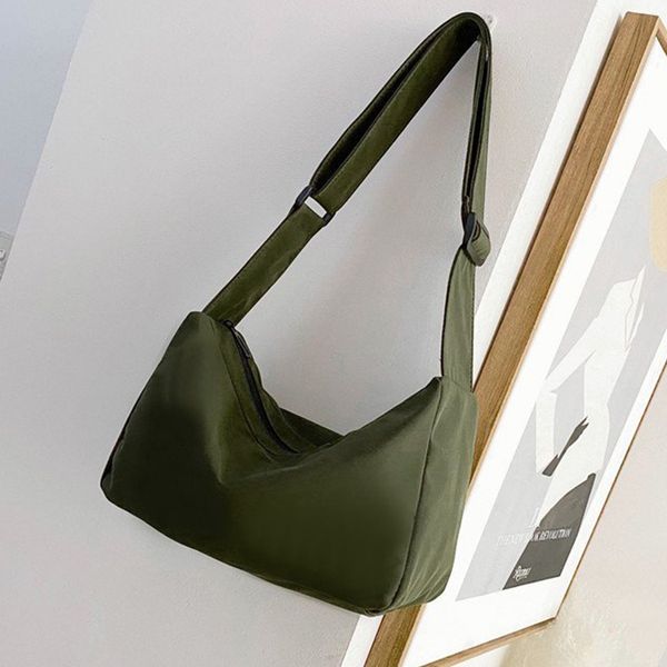 simple shoulder bag women solid color handbag nylon vintage crossbody bag large capacity armpit 2020 new lady purse bolso
simple shoulder bag women solid color handbag nylon vintage crossbody bag large capacity armpit 2020 new lady purse bolso