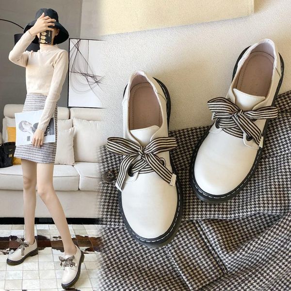 spring/autumn fashion the new womens shoes butterfly-knot square heel round toe casual large size breathable lace-up shallow pu, Black
spring/autumn fashion the new womens shoes butterfly-knot square heel round toe casual large size breathable lace-up shallow pu, Black