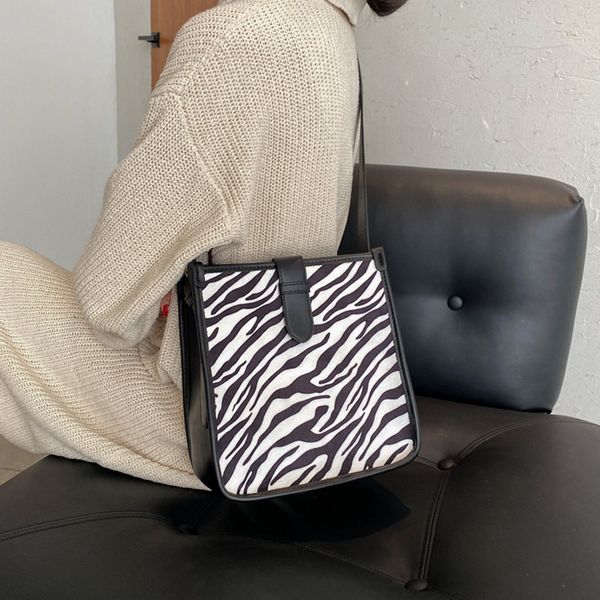 cute cow pattern crossbody bag for women designer zebra shoulder bags houndstood large buckets bag female big tote purses 2020 c1016
