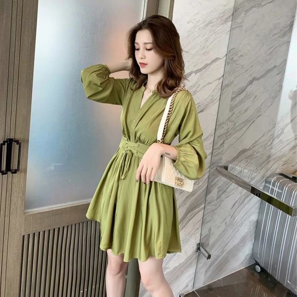 autumn new mid slim dress women's korean long sleeve bandage t-shirt and student chiffon bottoming shirt
autumn new mid slim dress women's korean long sleeve bandage t-shirt and student chiffon bottoming shirt