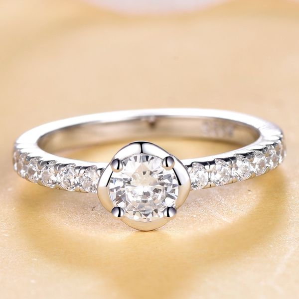fashion tonglin 2020 new ring womens european and american fashion rose four-claw diamond-embedded wedding ring s925 sterling silver female
fashion tonglin 2020 new ring womens european and american fashion rose four-claw diamond-embedded wedding ring s925 sterling silver female