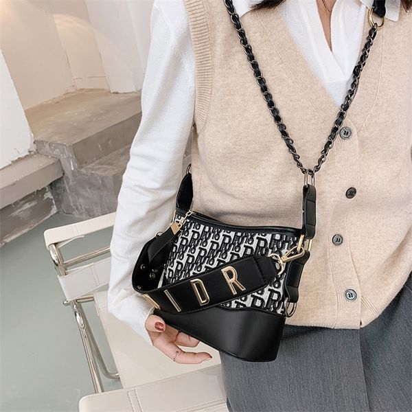 factory store shop popular small bag women's new fashion one shoulder oblique cross net red chain s3hv 
factory store shop popular small bag women's new fashion one shoulder oblique cross net red chain s3hv