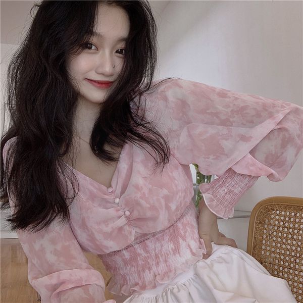 autumn 2020 new sweet v-neck lantern long sleeve pleated waistband short lace women's wear
autumn 2020 new sweet v-neck lantern long sleeve pleated waistband short lace women's wear