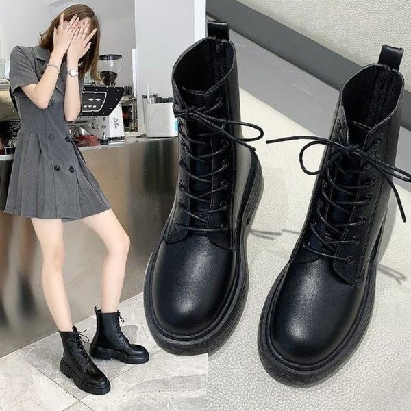 female classic martin boots lady black colored low-cut square-toed thick low-heeled boots ladies autumn fashion casual
female classic martin boots lady black colored low-cut square-toed thick low-heeled boots ladies autumn fashion casual