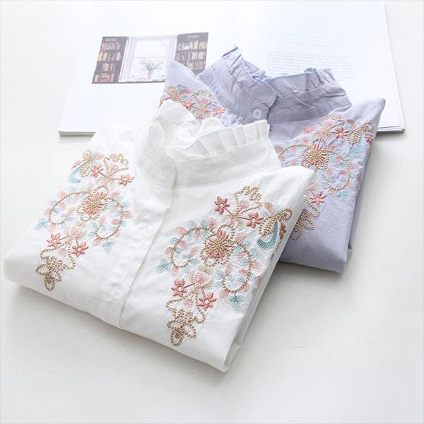 2021 summer new embroidery flower women blouse and shirts 100% cotton slim office lady causal white shirts outwear coat
2021 summer new embroidery flower women blouse and shirts 100% cotton slim office lady causal white shirts outwear coat