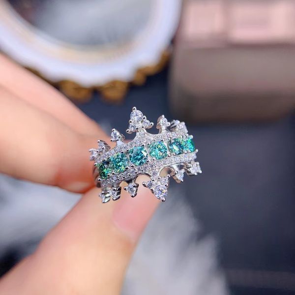 925 silver crown 100% green moissanite row ring 3*3mm luxury ladies engagement wedding rings can wholesale
925 silver crown 100% green moissanite row ring 3*3mm luxury ladies engagement wedding rings can wholesale