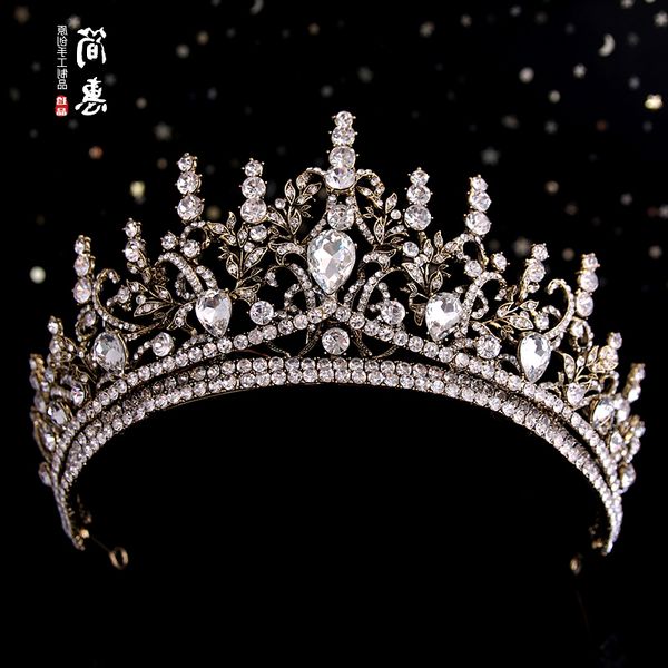 leuropean bride wedding dress hair ornament 2020 diamond alloy banquet princess crown headdress accessories m, Silver
leuropean bride wedding dress hair ornament 2020 diamond alloy banquet princess crown headdress accessories m, Silver