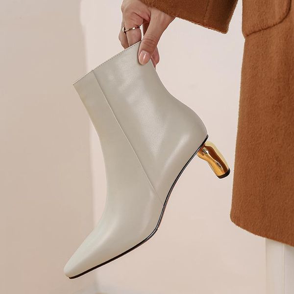 bottes femme 2020 new winter shoes women's ankle boots cow leather strange style square toe zipper office lady ankle boots mujer, Black
bottes femme 2020 new winter shoes women's ankle boots cow leather strange style square toe zipper office lady ankle boots mujer, Black
