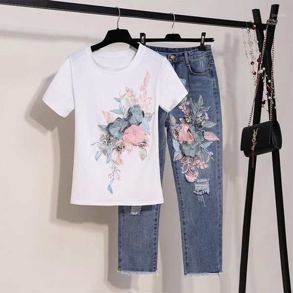 heavy work embroidery flower t shirts + jeans women 2019 summer 2pcs fashion suits vogue stylish european fashion sets1, White 
heavy work embroidery flower t shirts + jeans women 2019 summer 2pcs fashion suits vogue stylish european fashion sets1, White