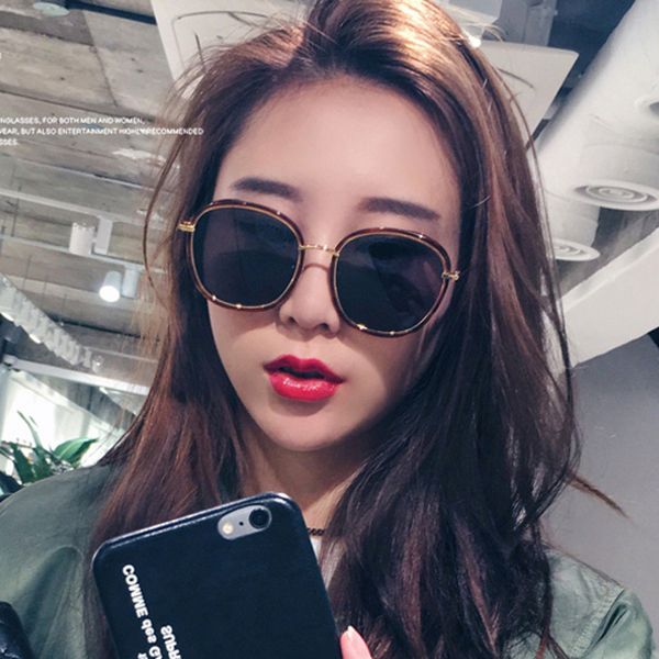 2020 fashion all-match men's and women's sun glasses woman personalized trend colorful glasses versatile metal sunglasses, White;black
2020 fashion all-match men's and women's sun glasses woman personalized trend colorful glasses versatile metal sunglasses, White;black