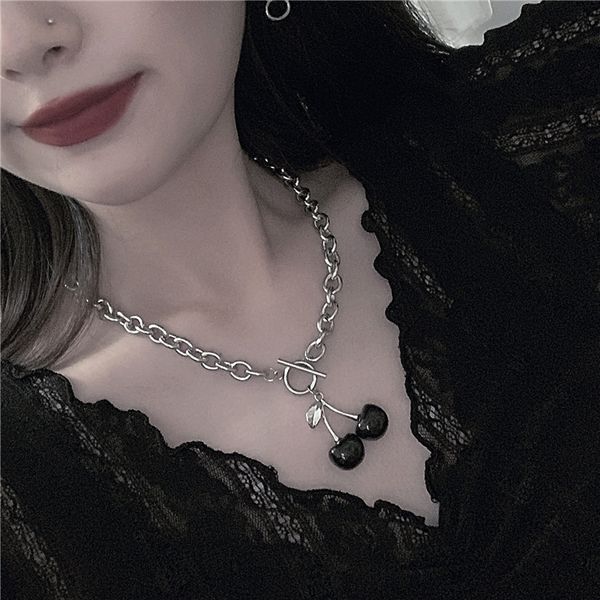 2020 new ins versatile dark trampy girl cool pendant cherry collarbone net red necklace, Silver
2020 new ins versatile dark trampy girl cool pendant cherry collarbone net red necklace, Silver