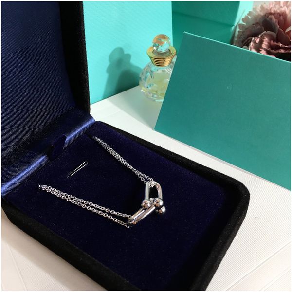 Stainless Steel Heart-shaped Necklace T Necklace Short Female Jewelry Gold Titanium Heart Necklace Pendant for Women with Box with Stamp
Stainless Steel Heart-shaped Necklace T Necklace Short Female Jewelry Gold Titanium Heart Necklace Pendant for Women with Box with Stamp