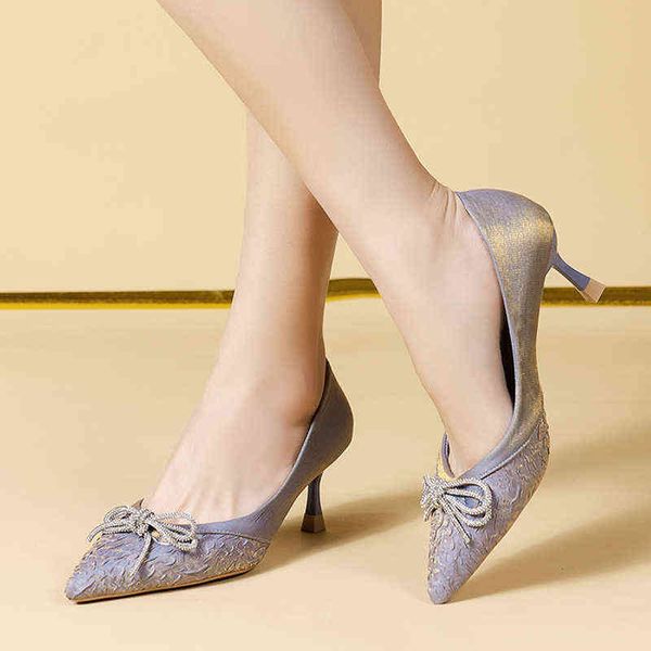 dress shoes rimocy crystal bowtie silk pumps women pointed toe thin heels wedding party woman new slip on high 220303, Black
dress shoes rimocy crystal bowtie silk pumps women pointed toe thin heels wedding party woman new slip on high 220303, Black