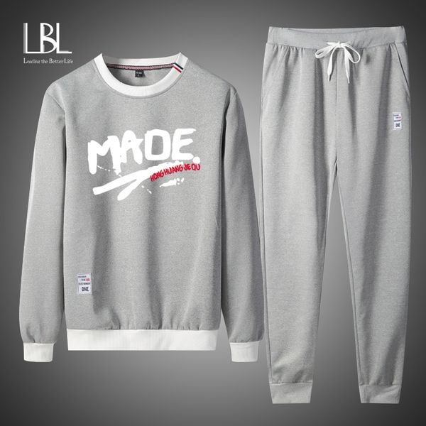 tracksuits mens sport set suit polyester sweatshirt spring hoodies + joggers pants casual men track sportswear fitness suit 201202, Gray
tracksuits mens sport set suit polyester sweatshirt spring hoodies + joggers pants casual men track sportswear fitness suit 201202, Gray
