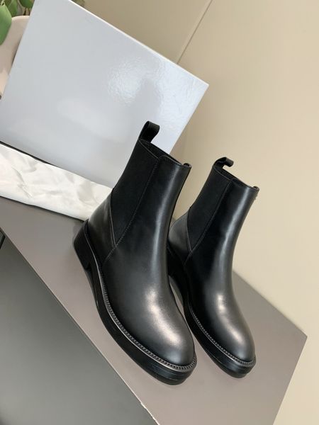 2020 new martin boots, women's leather short boots, england phoenix chelsley boots, children's thick sole single boots and ankle b, Black
2020 new martin boots, women's leather short boots, england phoenix chelsley boots, children's thick sole single boots and ankle b, Black