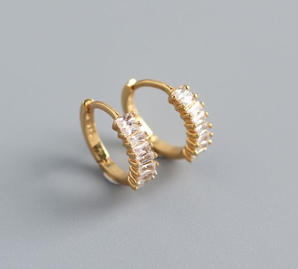 versatile classic s925 sterling silver small earring hoops huggies inlaid with rectangular crystal zircon, Golden;silver
versatile classic s925 sterling silver small earring hoops huggies inlaid with rectangular crystal zircon, Golden;silver