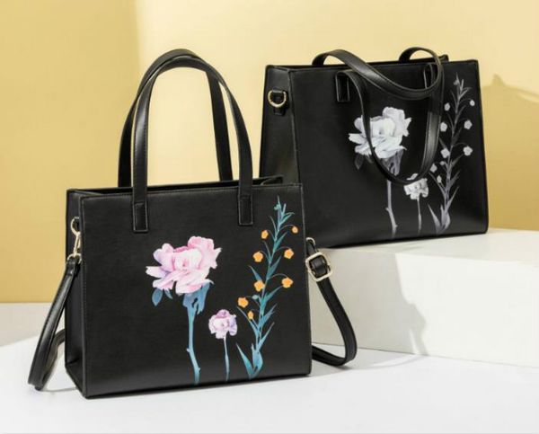 Designer Women Bag New 2020 Diagonal Shoulder Bag Retro Printed Wild Handbag Best Selling
Designer Women Bag New 2020 Diagonal Shoulder Bag Retro Printed Wild Handbag Best Selling