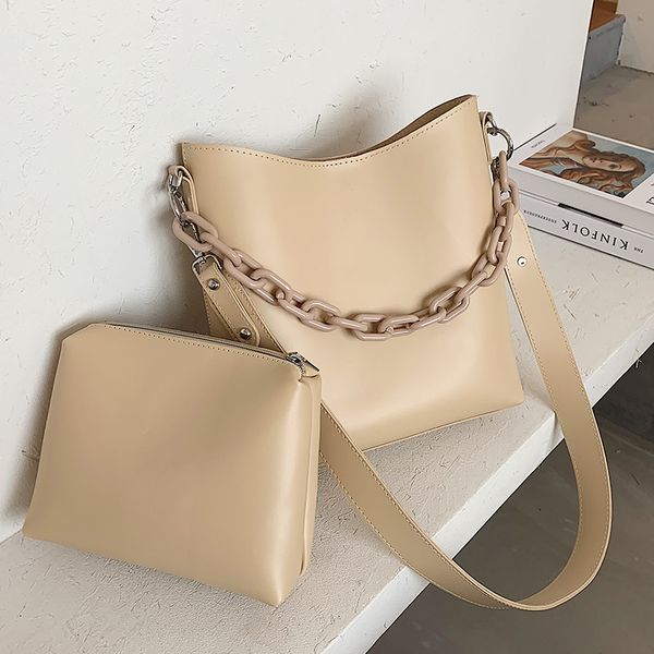 acrylic chain design small bag pu leather crossbody bags for women bag 2020 trend elegant travel bucket bags shoulder handbags c1019
acrylic chain design small bag pu leather crossbody bags for women bag 2020 trend elegant travel bucket bags shoulder handbags c1019