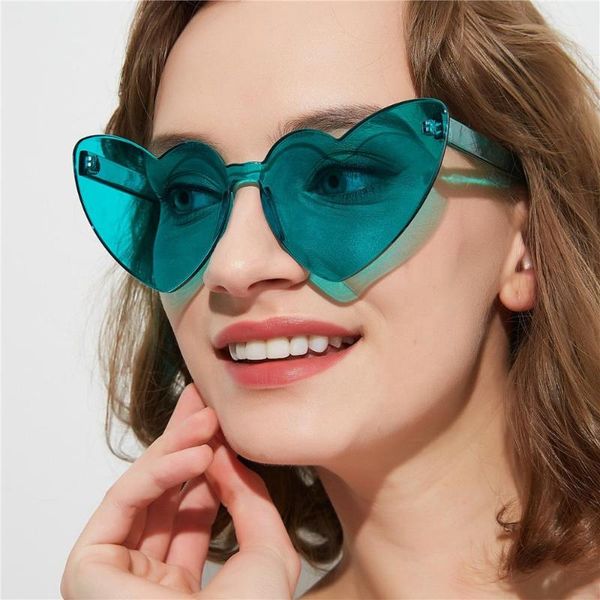 sunglasses 2021 arrival candy color heart big oversize shades integrated rimless women cute cool 90s festival, White;black
sunglasses 2021 arrival candy color heart big oversize shades integrated rimless women cute cool 90s festival, White;black