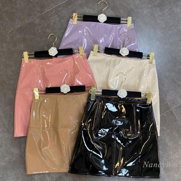 2020 autumn and winter stitching running line glossy pu leather skirt women lady high waist package hip mini skirts hipster, Black
2020 autumn and winter stitching running line glossy pu leather skirt women lady high waist package hip mini skirts hipster, Black