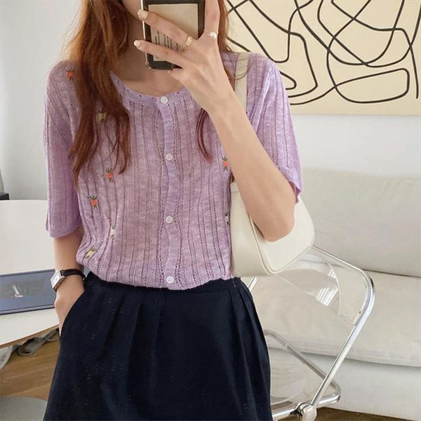 2020 all match vintage embroidery flower sweet retro chic thin knitted feminine casual summer leisure sweaters, White;black
2020 all match vintage embroidery flower sweet retro chic thin knitted feminine casual summer leisure sweaters, White;black