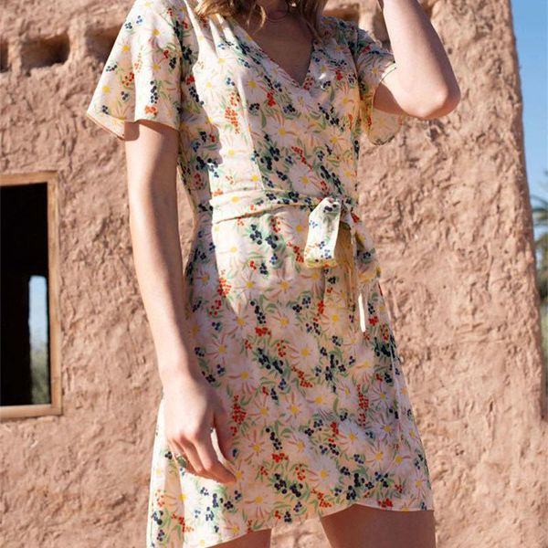 women dress 2020 spring and summer new dress fashion casual sweet daisy print v-neck mini, Black;gray
women dress 2020 spring and summer new dress fashion casual sweet daisy print v-neck mini, Black;gray