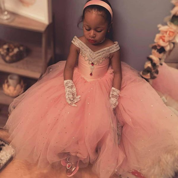 pink crystals beaded 2020 flower girl dresses v-neck balll gown little girl wedding dresses communion pageant dresses gowns, White;blue
pink crystals beaded 2020 flower girl dresses v-neck balll gown little girl wedding dresses communion pageant dresses gowns, White;blue