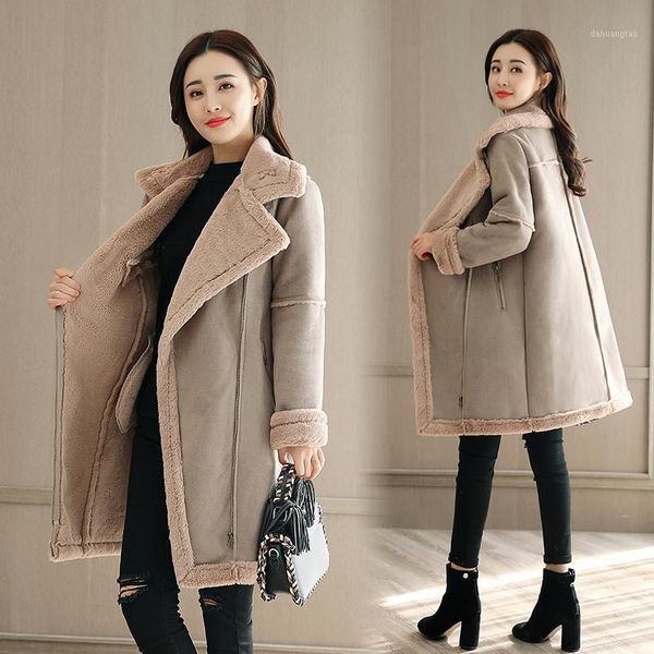 women's fur & faux women leather berber suede shearling coats vintage motorcycle thicken jacket artificial warm 1, Black 
women's fur & faux women leather berber suede shearling coats vintage motorcycle thicken jacket artificial warm 1, Black