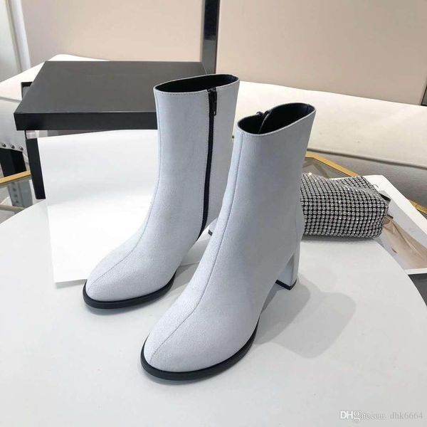 2020 autumn winter new chunky with martin boot woman handsome web celebrity ankle boot side zipper knight boot, Black
2020 autumn winter new chunky with martin boot woman handsome web celebrity ankle boot side zipper knight boot, Black
