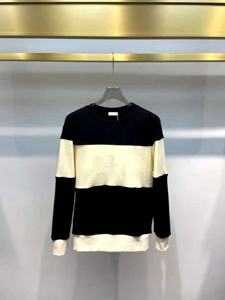 20fw italy letters sweater printed sweatshirt couple casual street outdoor men women sweater zdld1109, Black;brown
20fw italy letters sweater printed sweatshirt couple casual street outdoor men women sweater zdld1109, Black;brown
