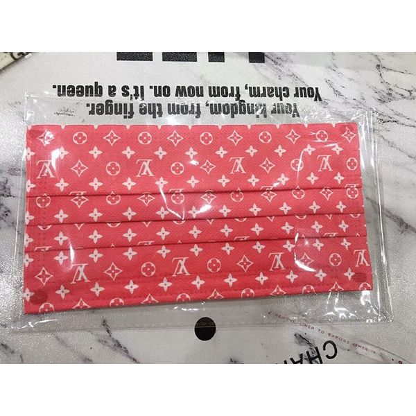 luxury designer dsposable face mask ear-hook type three-layer outdoor riding dust face mask containing meltblown clothfactory outlet
luxury designer dsposable face mask ear-hook type three-layer outdoor riding dust face mask containing meltblown clothfactory outlet