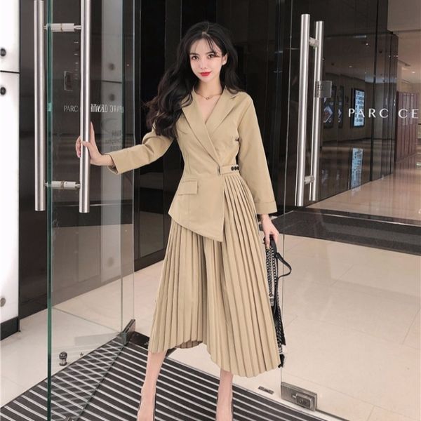 design 2020 summer new waist slimming skirt elegant suit dress light dress skirtpleated skirt pleated skirtmature style women's clothin, Black;gray
design 2020 summer new waist slimming skirt elegant suit dress light dress skirtpleated skirt pleated skirtmature style women's clothin, Black;gray