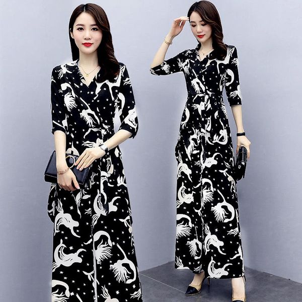 2020 new women's summer leisure trend temperament foreign style pants wide leg pantssuit wide leg pants show thin fashion two piece sui, Gray
2020 new women's summer leisure trend temperament foreign style pants wide leg pantssuit wide leg pants show thin fashion two piece sui, Gray