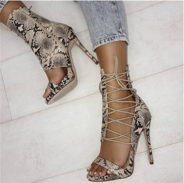 2020 snake mode new leather side lace-up cut-out fines tornozzle high heel leap sandals amj6, Black
2020 snake mode new leather side lace-up cut-out fines tornozzle high heel leap sandals amj6, Black