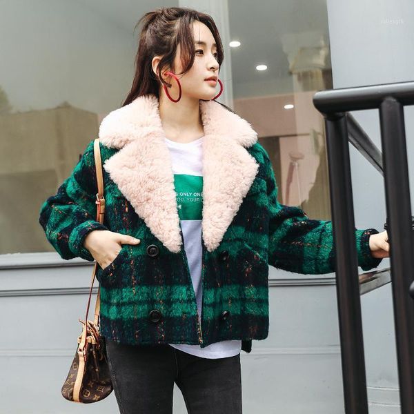 genuine quality fashion women's high fur real wool winter coat soft warm female jacket femmes manteaux zjt4401, Black
genuine quality fashion women's high fur real wool winter coat soft warm female jacket femmes manteaux zjt4401, Black