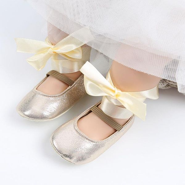 first walkers 0-12m baby girls solid color cute breathable princess toddler shoes infant comfortable and soft outing with headwear
first walkers 0-12m baby girls solid color cute breathable princess toddler shoes infant comfortable and soft outing with headwear