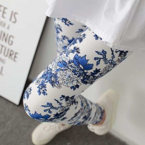 2019 blue and white porcelain printing women leggings pant high waist high elasticity flowers printed legging, Black
2019 blue and white porcelain printing women leggings pant high waist high elasticity flowers printed legging, Black