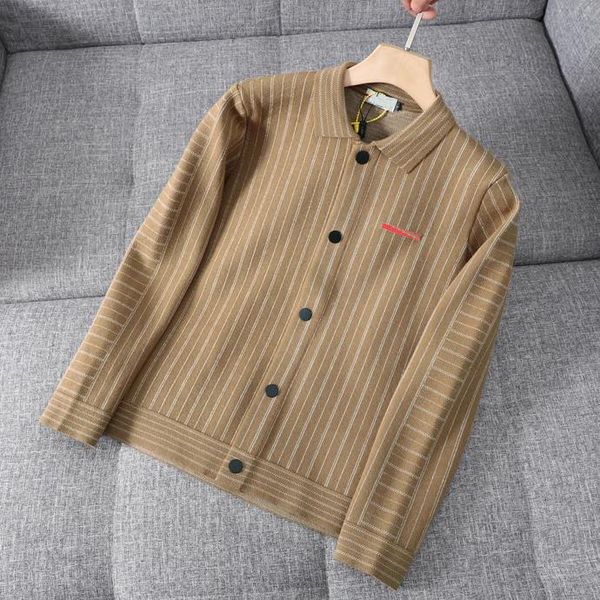 20aw autumn men's cost classic casual striped knitted lapel cardigan jacket trendy temperament all-match male and female jacket, Black;brown
20aw autumn men's cost classic casual striped knitted lapel cardigan jacket trendy temperament all-match male and female jacket, Black;brown